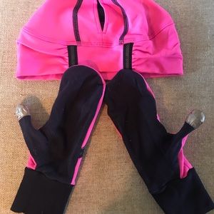 Lululemon beanie and mittens.